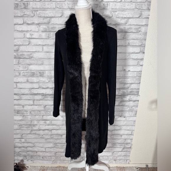 Forever 21 Black Cardigan with Faux Fur Trim - Picture 1 of 10